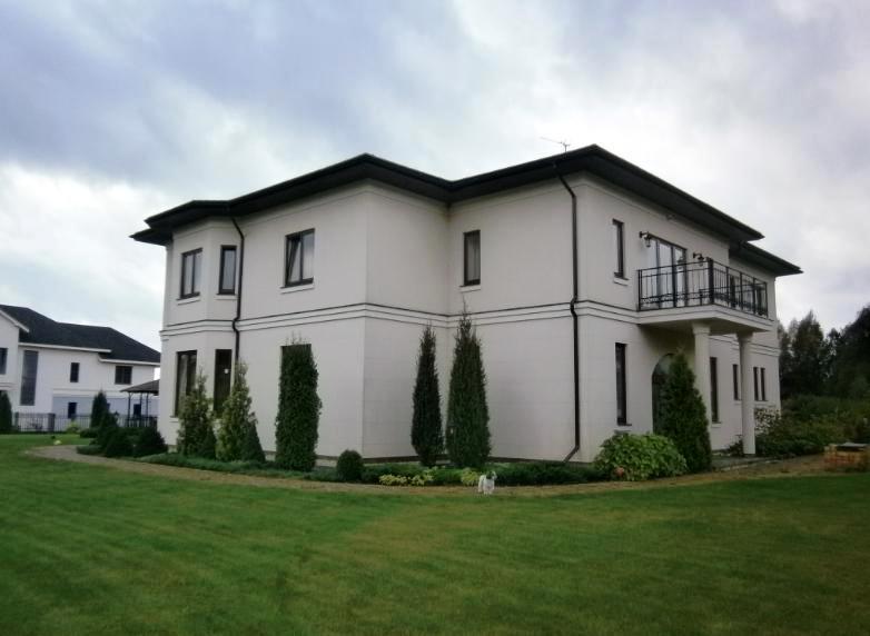 Шикарный дом в Юрмале на стороне реки...